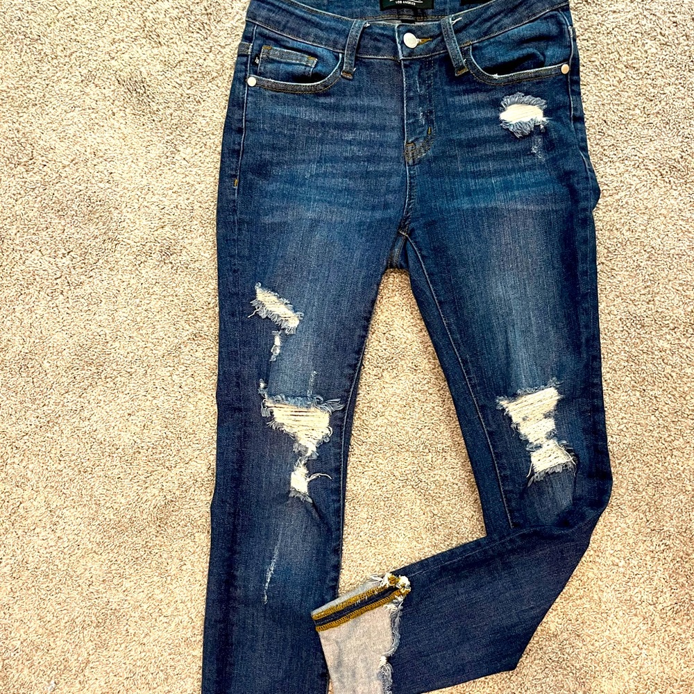 Crazy stretchy, adorable fit with sewn hem-Judy blues.